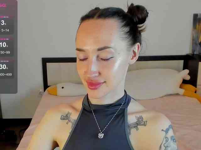 KellyJacksoon webcam