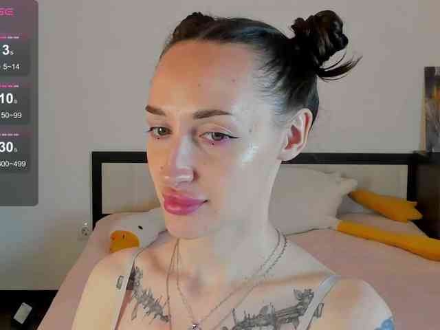 KellyJacksoon webcam