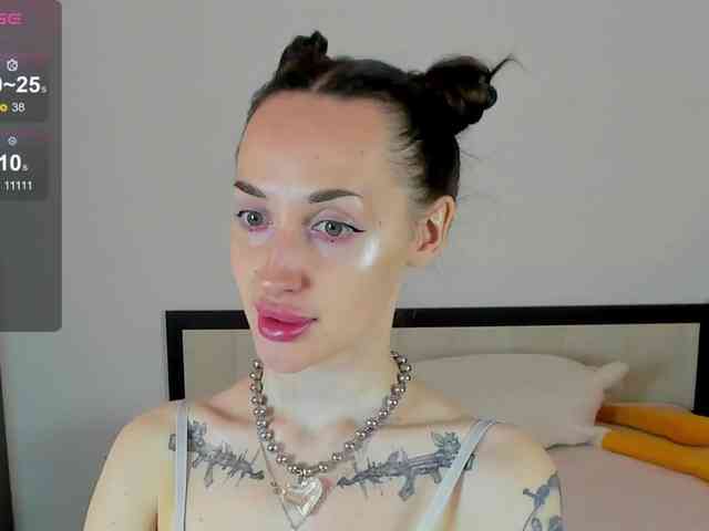 KellyJacksoon webcam