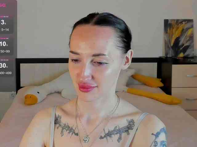 KellyJacksoon webcam