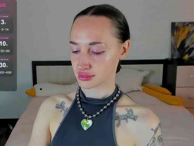 KellyJacksoon webcam