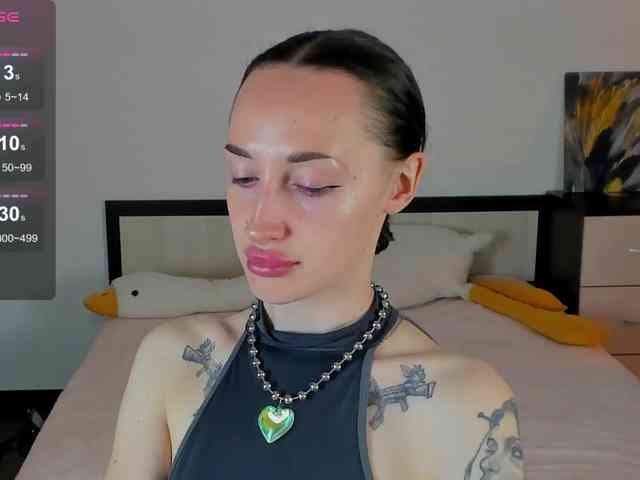 KellyJacksoon webcam