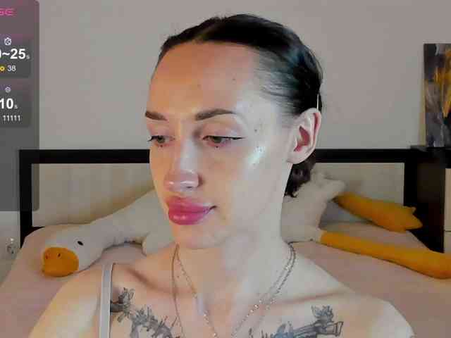 KellyJacksoon webcam
