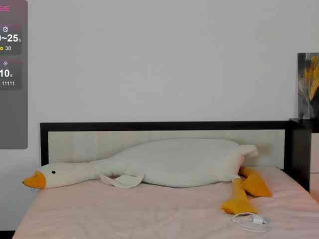 KellyJacksoon webcam