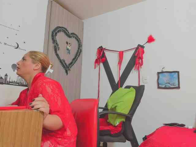 hotandfierylatinos2024 webcam
