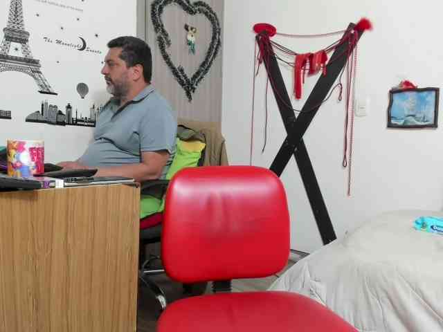 hotandfierylatinos2024 webcam