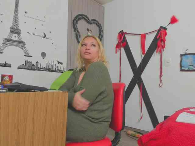 hotandfierylatinos2024 webcam