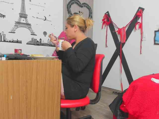 hotandfierylatinos2024 webcam