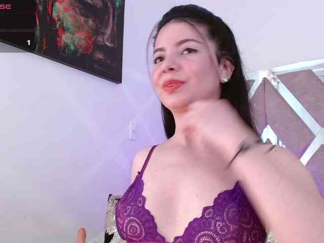 LauryMoons webcam