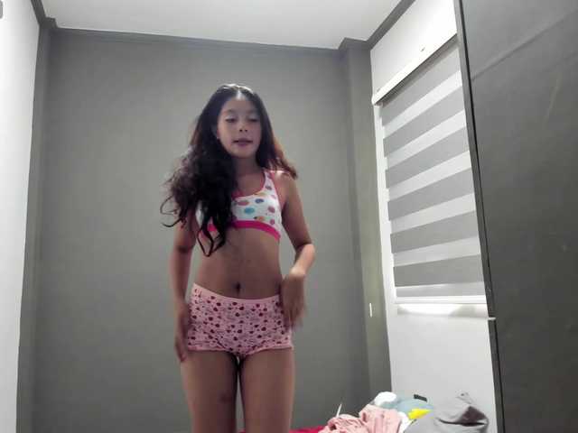 BiniBiniBunBun webcam bongacams model stream image