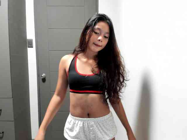 BiniBiniBunBun webcam
