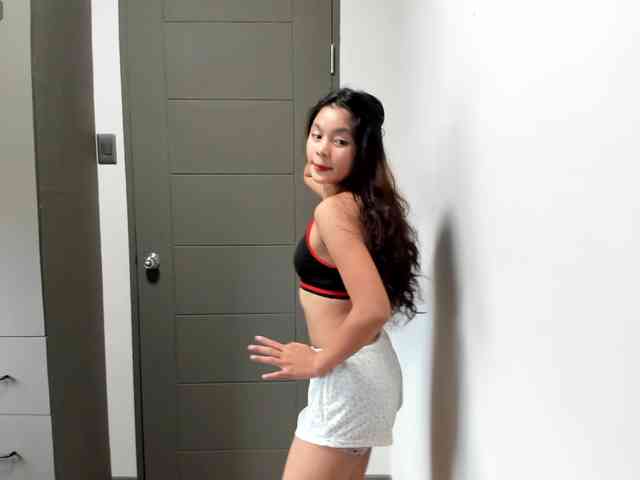 BiniBiniBunBun webcam