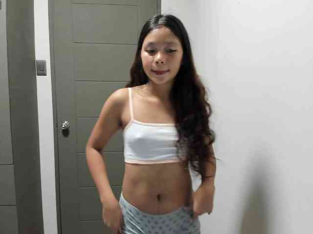 BiniBiniBunBun webcam