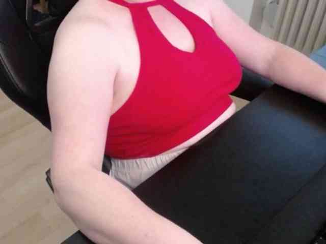 Celina-Rose webcam
