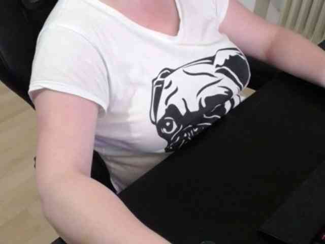 Celina-Rose webcam