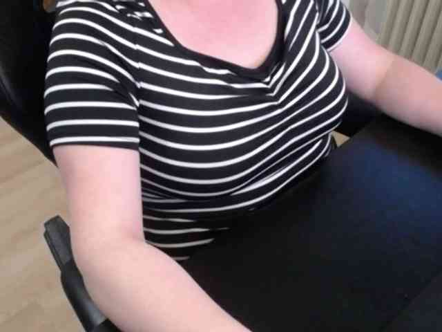 Celina-Rose webcam