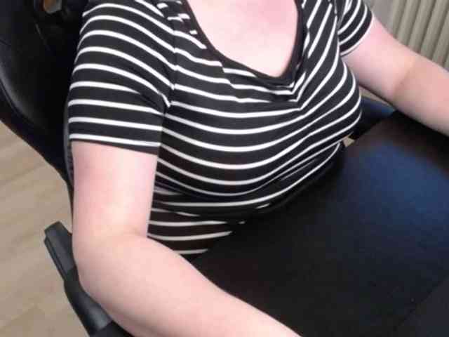 Celina-Rose webcam