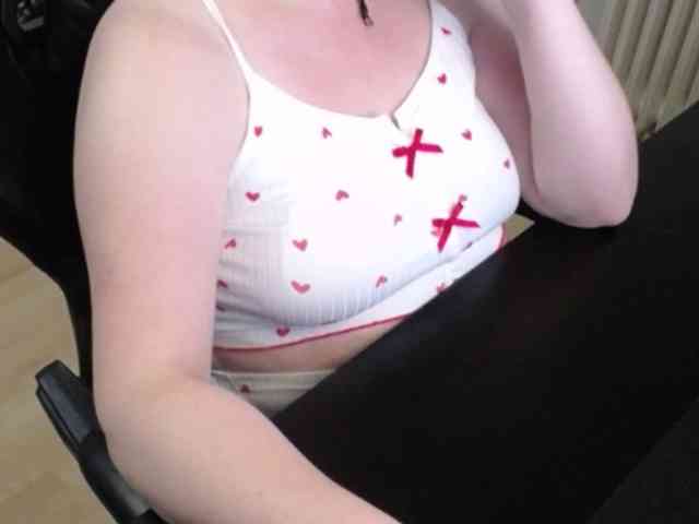 Celina-Rose webcam