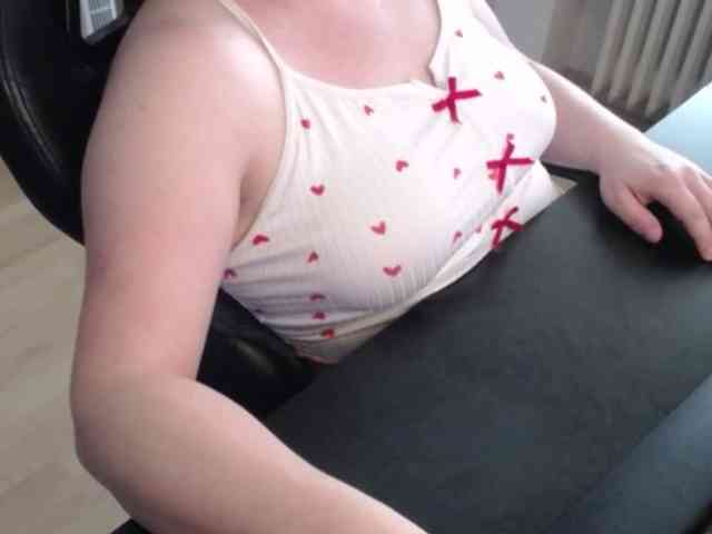 Celina-Rose webcam