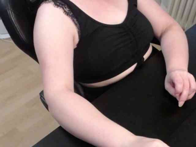 Celina-Rose webcam