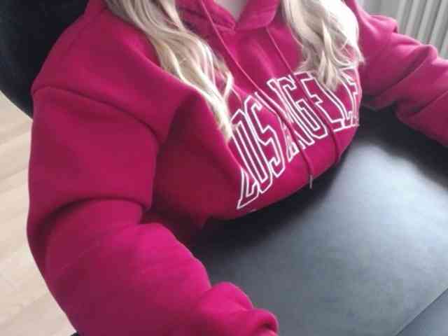Celina-Rose webcam