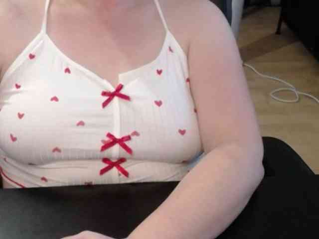 Celina-Rose webcam