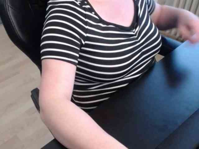 Celina-Rose webcam