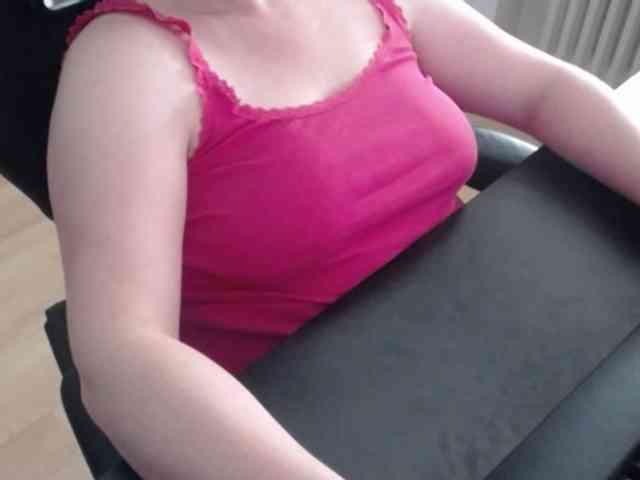 Celina-Rose webcam