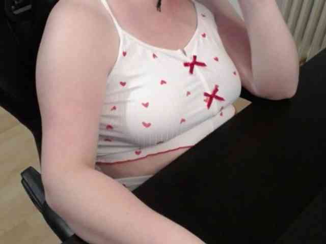 Celina-Rose webcam