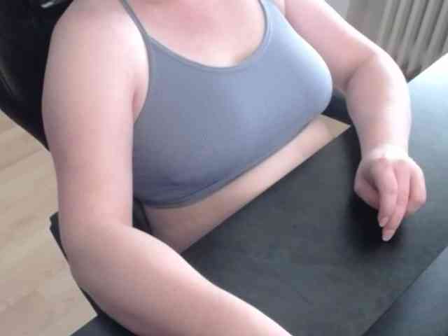 Celina-Rose webcam