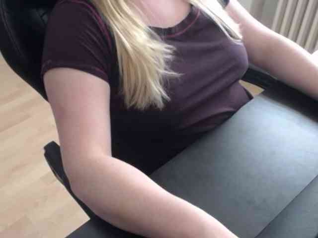 Celina-Rose webcam
