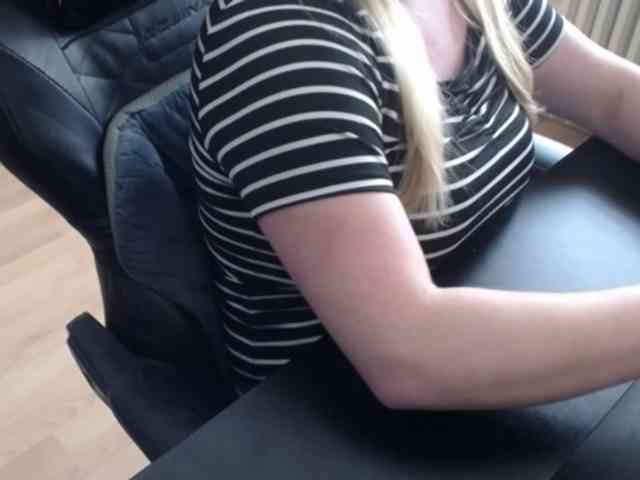 Celina-Rose webcam
