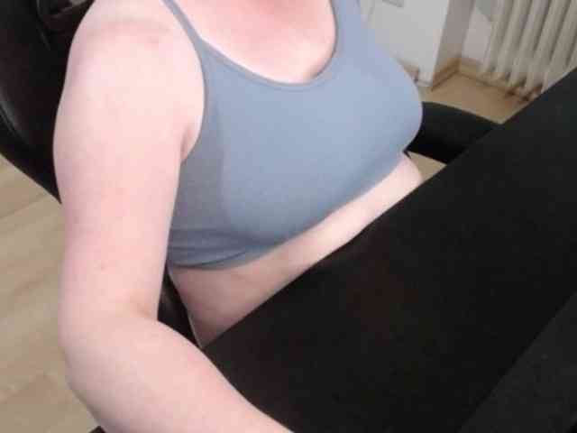 Celina-Rose webcam