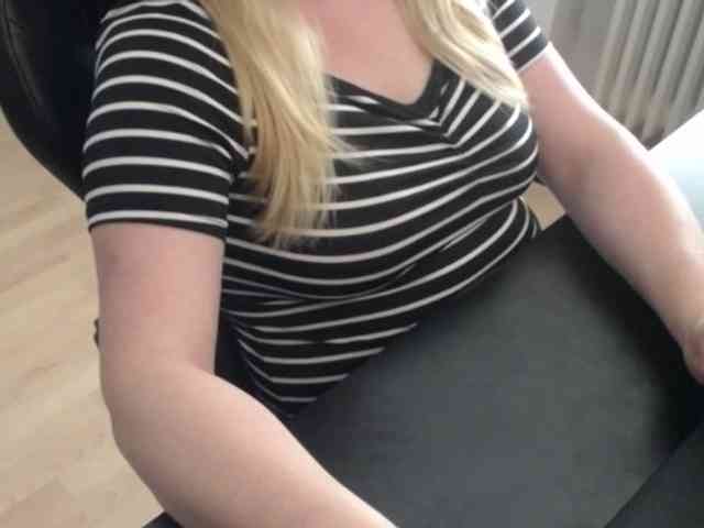 Celina-Rose webcam