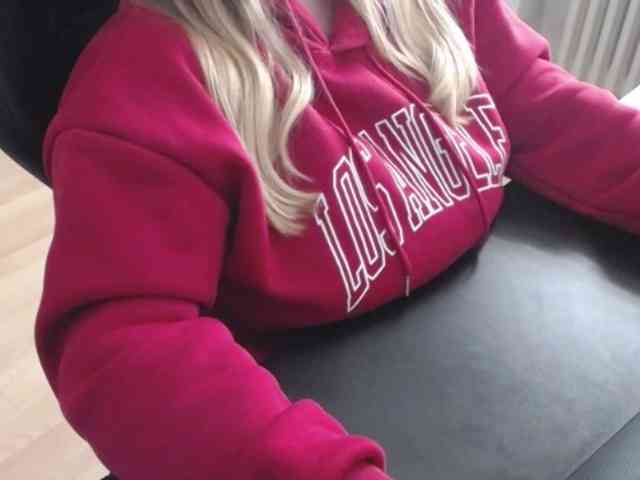 Celina-Rose webcam