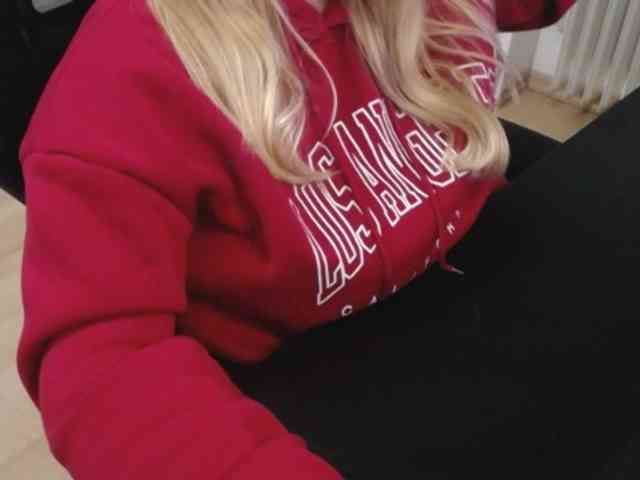 Celina-Rose webcam
