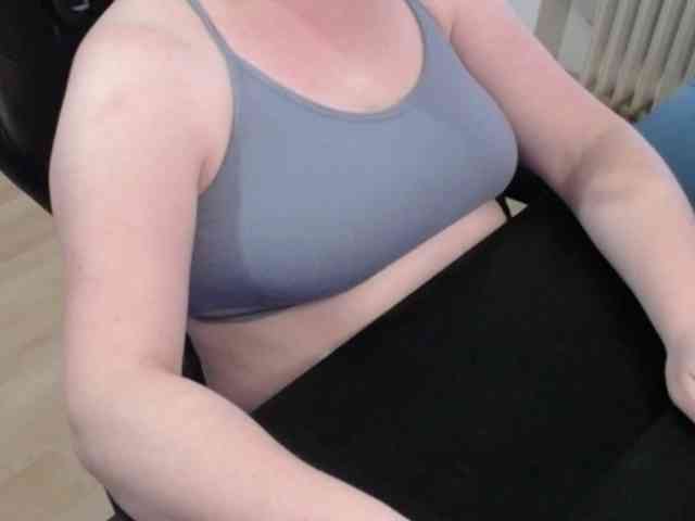 Celina-Rose webcam