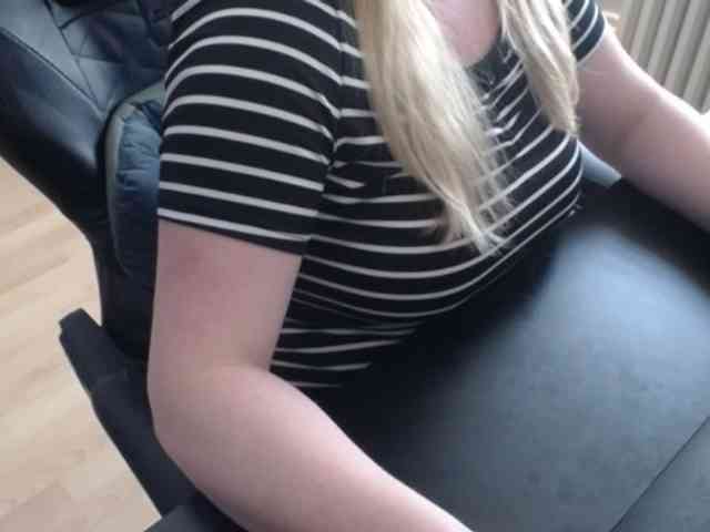 Celina-Rose webcam