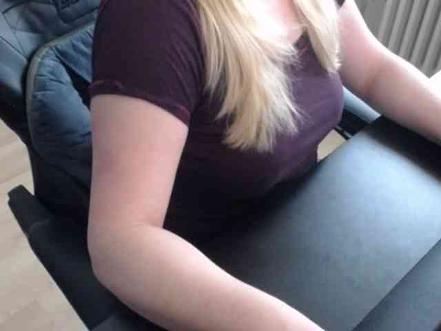 Celina-Rose webcam
