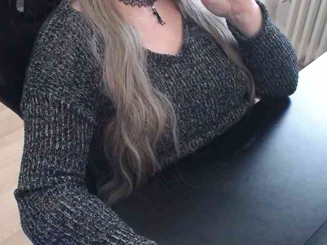 Celina-Rose webcam
