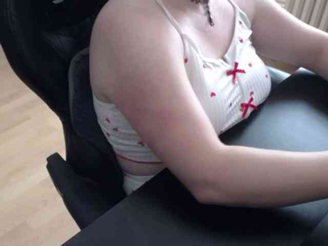 Celina-Rose webcam