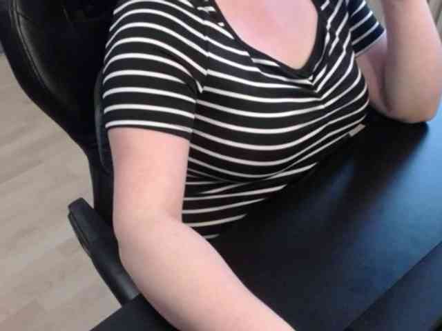 Celina-Rose webcam