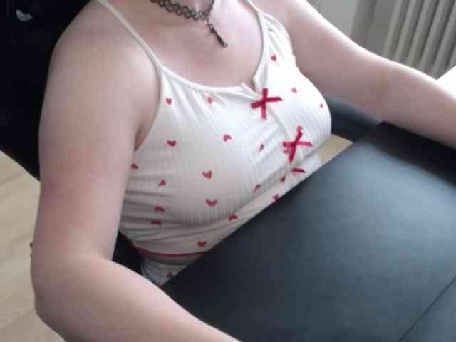 Celina-Rose webcam