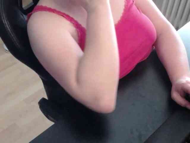 Celina-Rose webcam