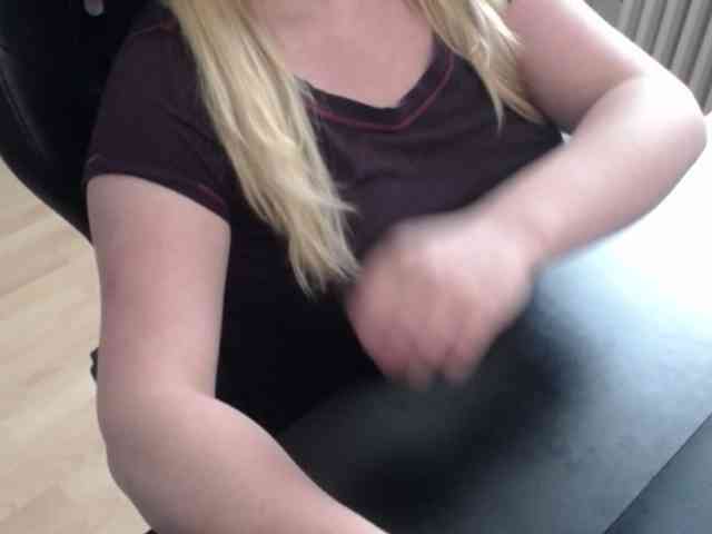 Celina-Rose webcam