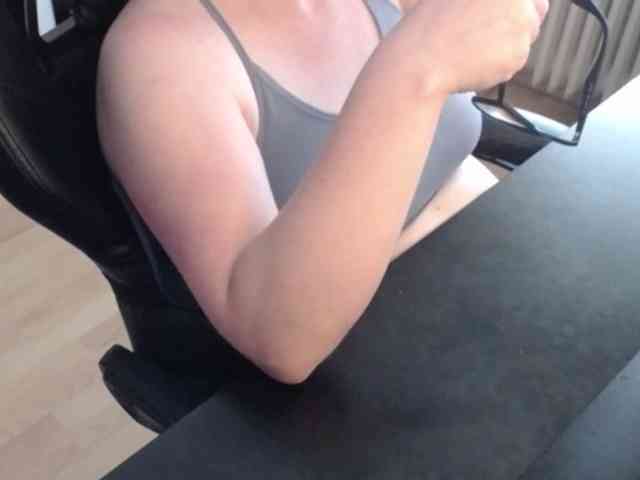 Celina-Rose webcam