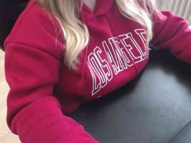 Celina-Rose webcam