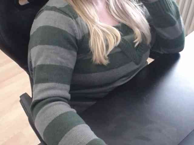 Celina-Rose webcam