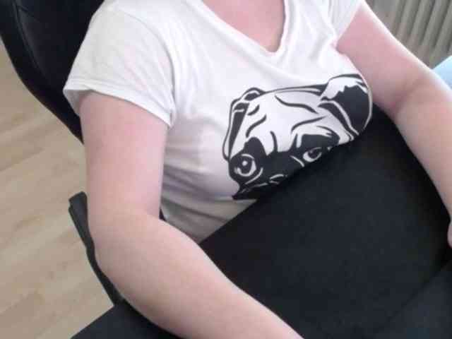 Celina-Rose webcam