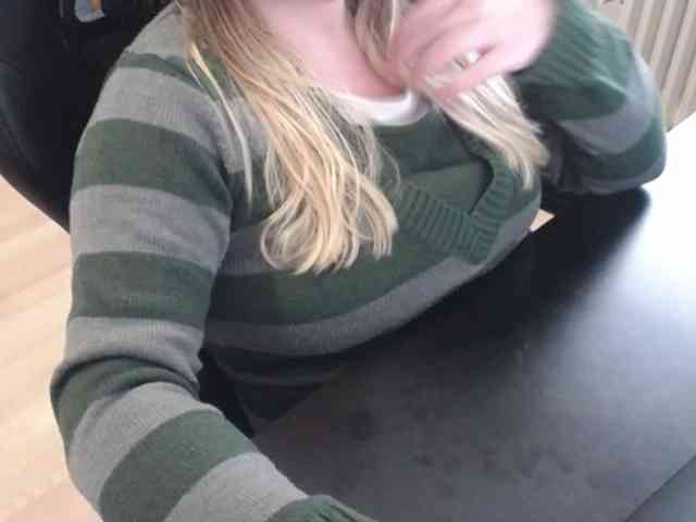 Celina-Rose webcam